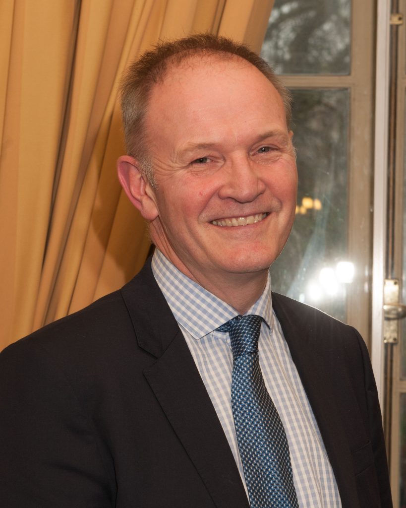 Headshot of Dr Steven Brown